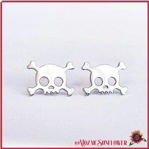Stainless Steel Skull Unisex Post Earrings NWT